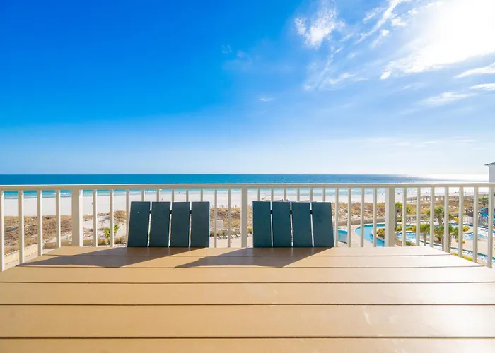 Phoenix Gulf Towers 306 Apartment *