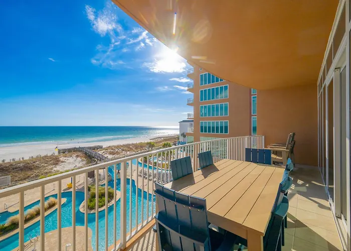 Phoenix Gulf Towers 306 Apartment *
