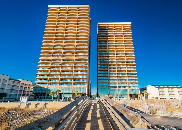 Phoenix Gulf Towers 306 Apartment