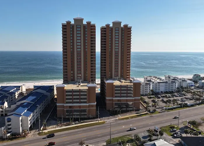 Phoenix Gulf Towers 306 Apartment *